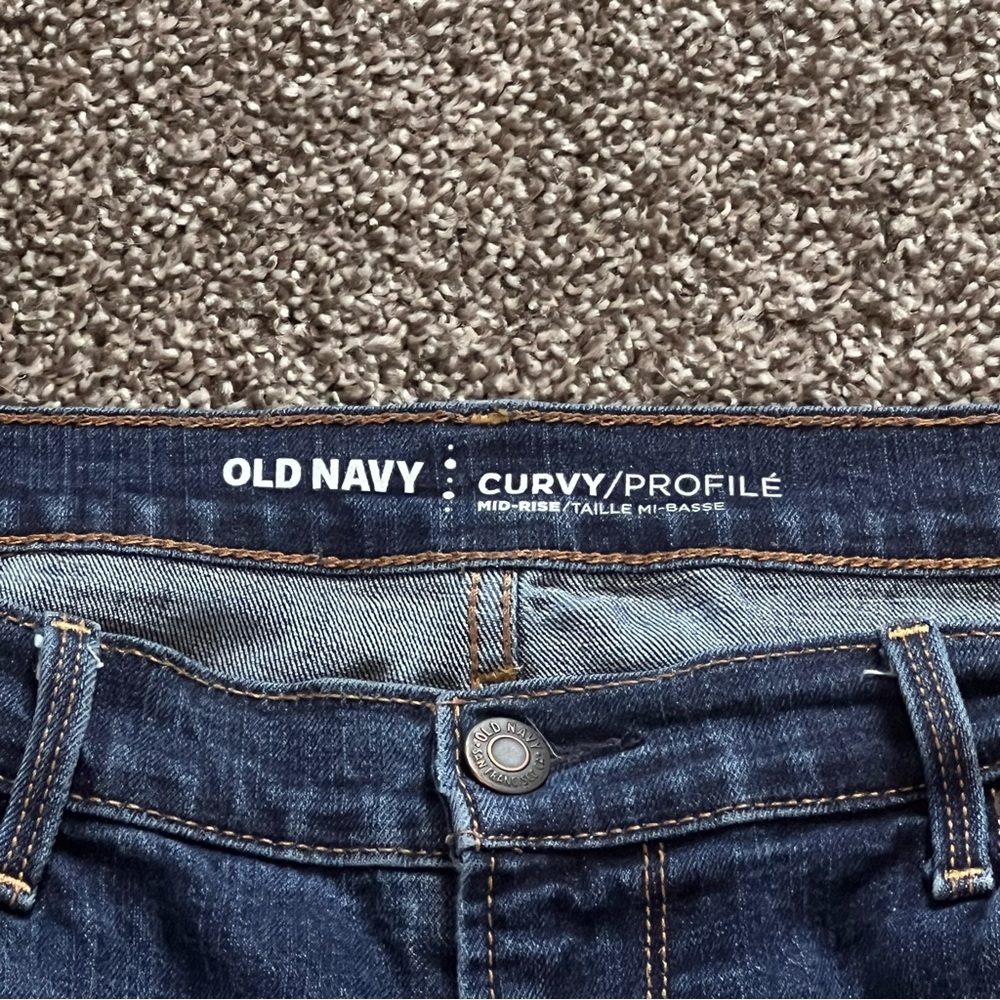 Old Navy Jeans - Picture 3 of 5